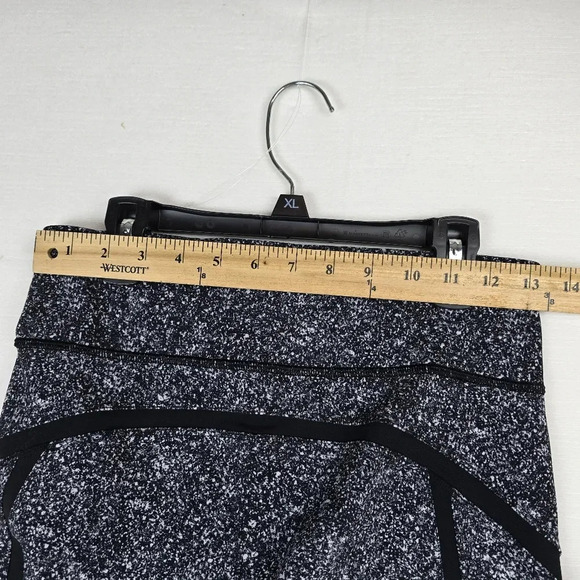 Lululemon Sz 8 Sleek & Strong Tight Leggings Diffuse Starlight Black Speckled - Picture 13 of 15
